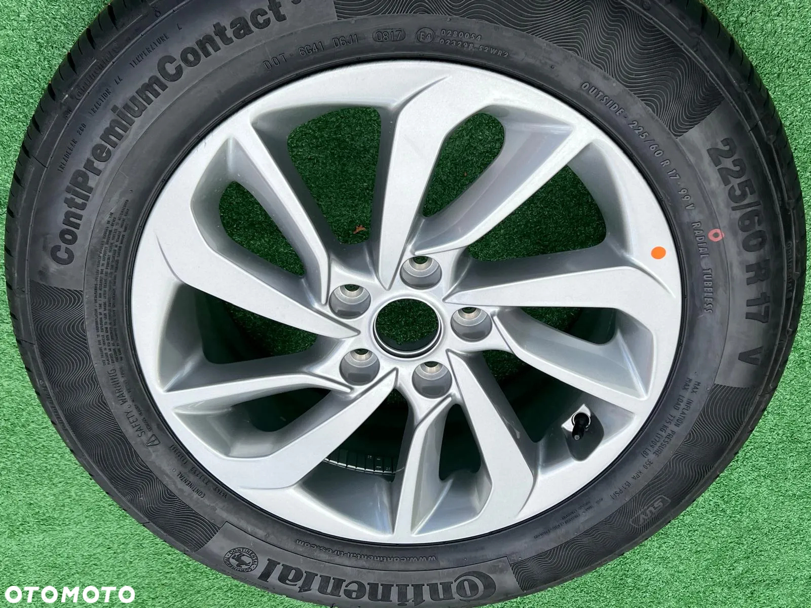 Hyundai Tucson ix35 Koło Felga z oponą 225/60 17 V 99 V NOWA 52910D7280 - 2