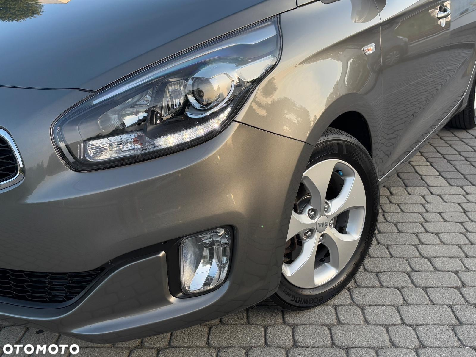 Kia Carens 1.7 CRDi L - 22