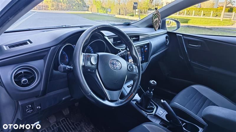 Toyota Auris - 7