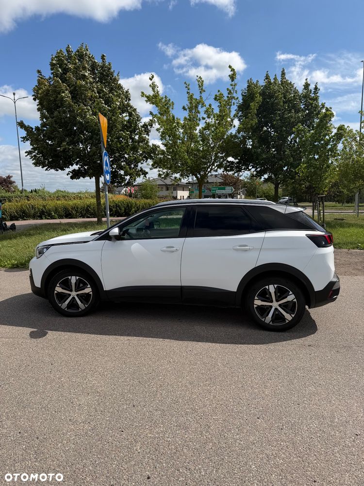 Peugeot 3008 1.2 PureTech Allure S&S EAT6 - 4
