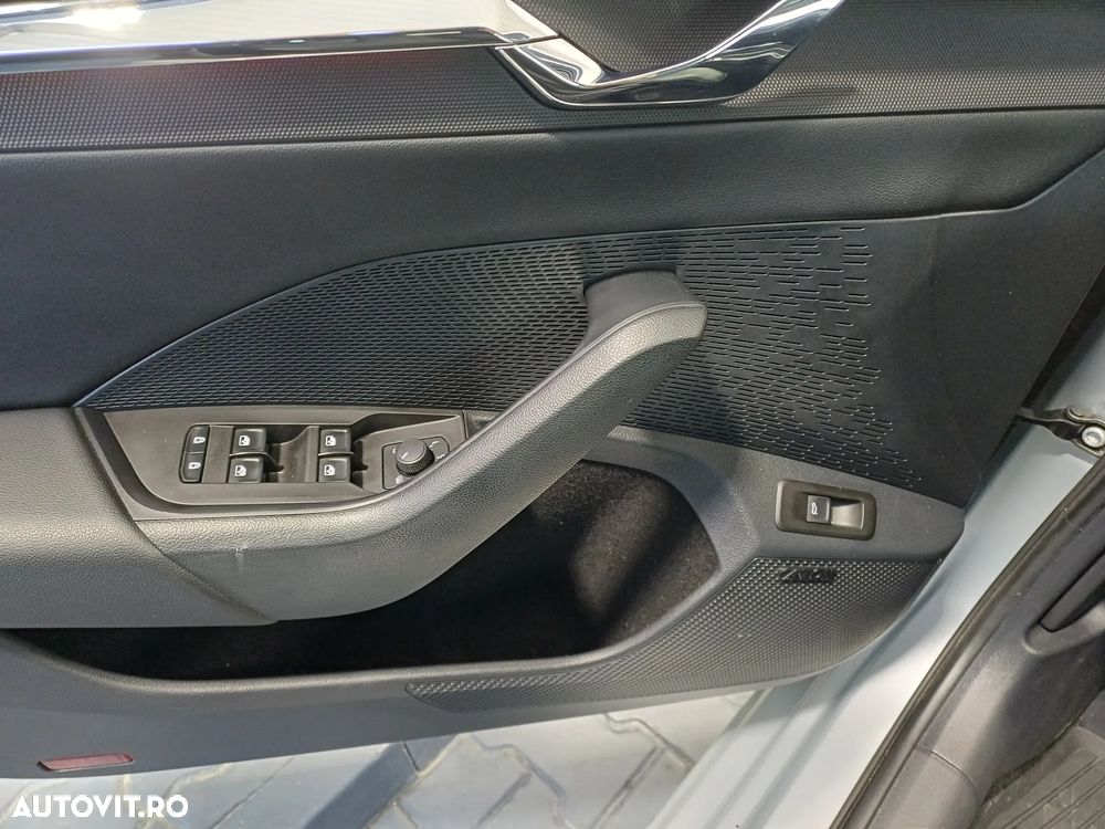 Skoda Octavia 2.0 TDI DSG Style - 9