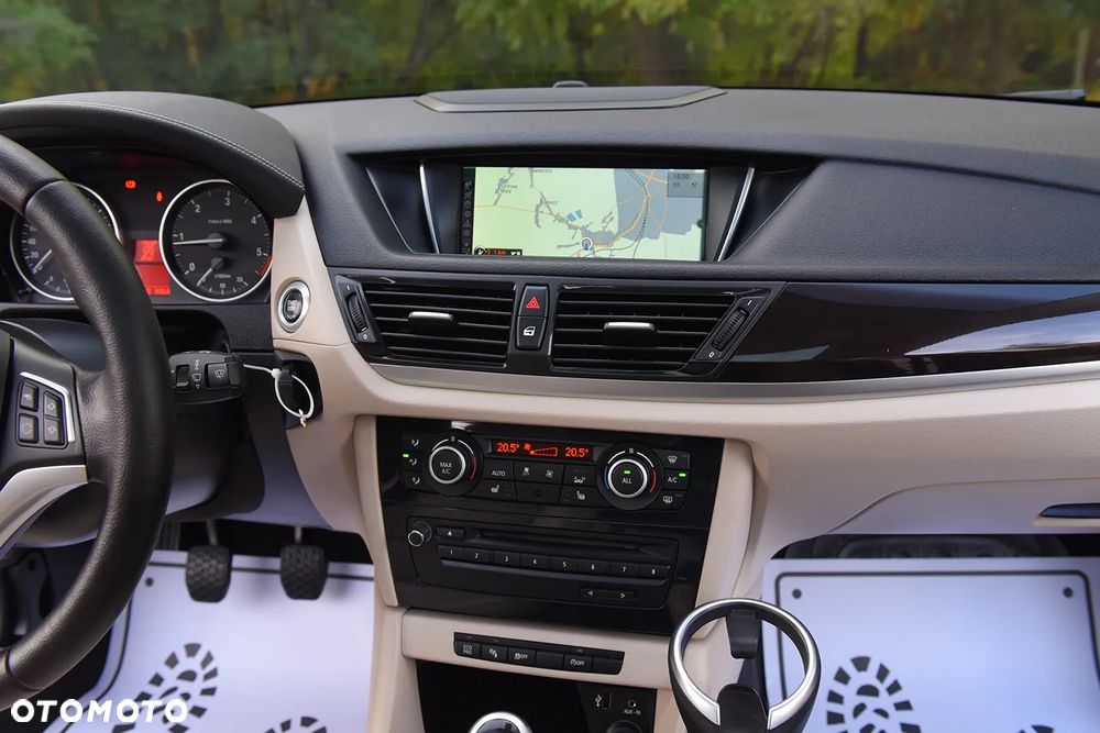BMW X1 sDrive16d xLine - 4