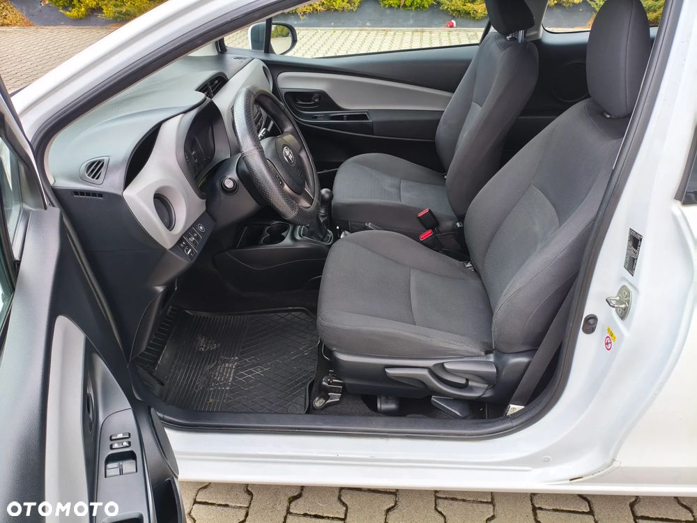 Toyota Yaris 1.0 Life - 17
