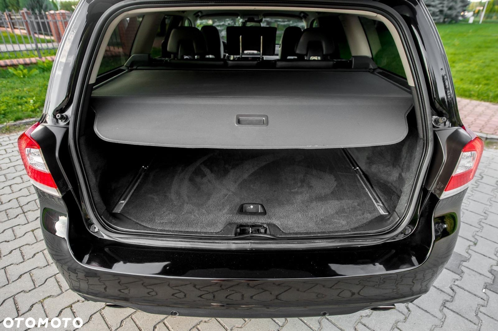 Volvo V70 T6 AWD Geartronic Momentum - 35