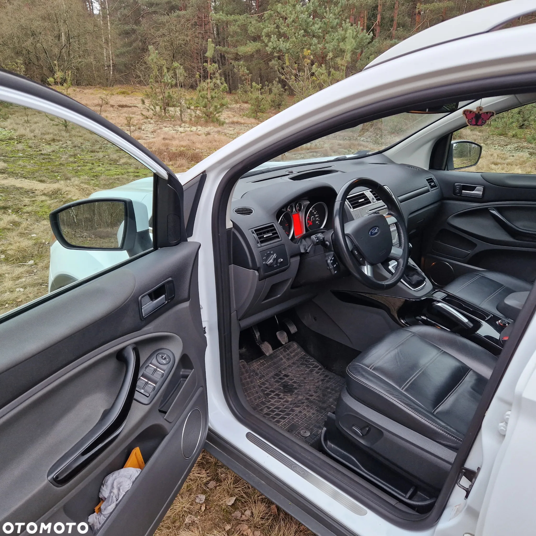 Ford Kuga - 5
