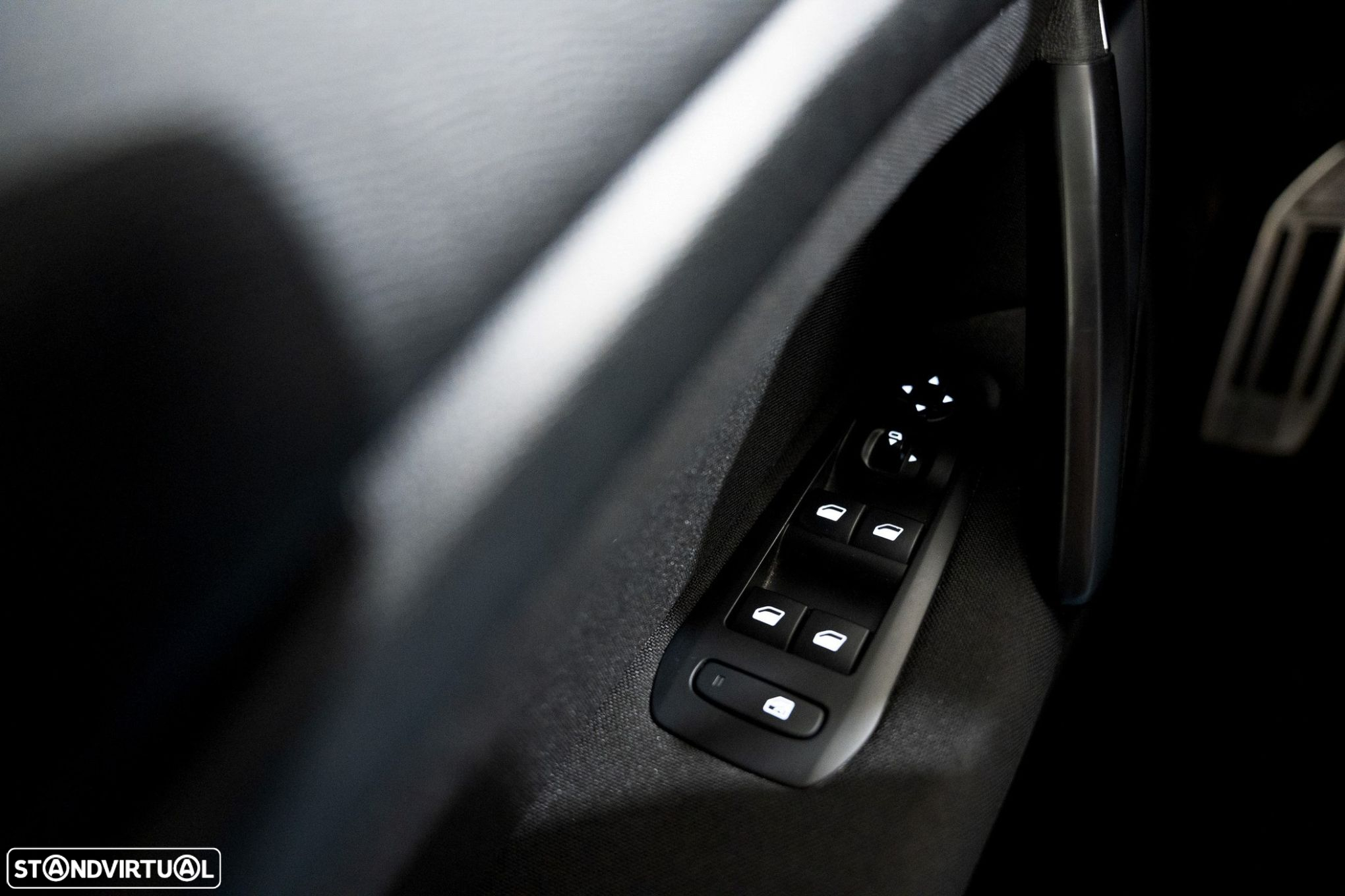 Peugeot 308 1.2 PureTech Allure EAT8 - 13