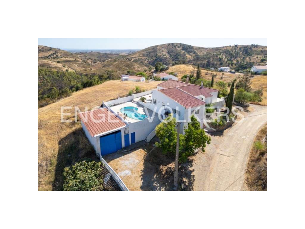 Villa Galharda - Grande imagem: 2/26