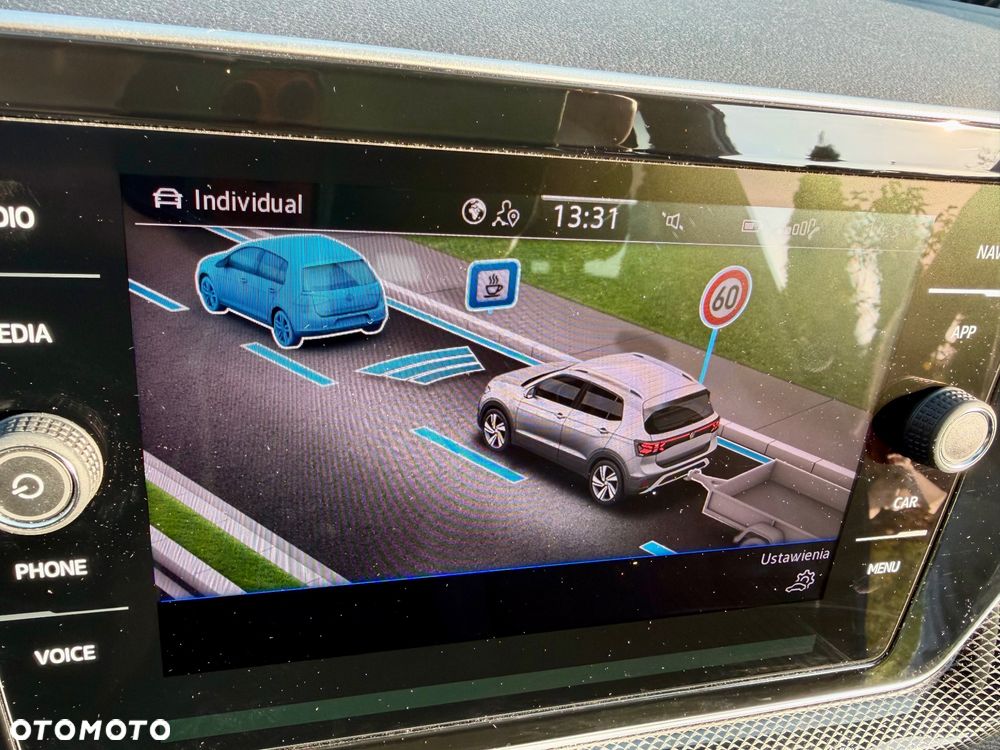 Volkswagen T-Cross - 16