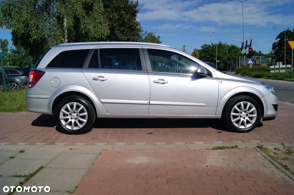 Opel Astra 1.9 CDTI Elegance - 3