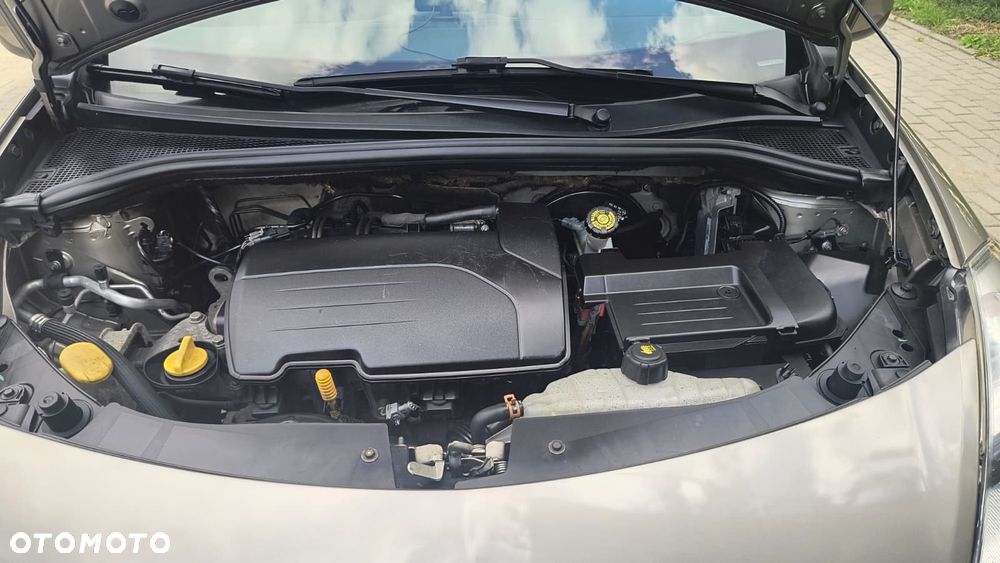 Renault Clio - 8