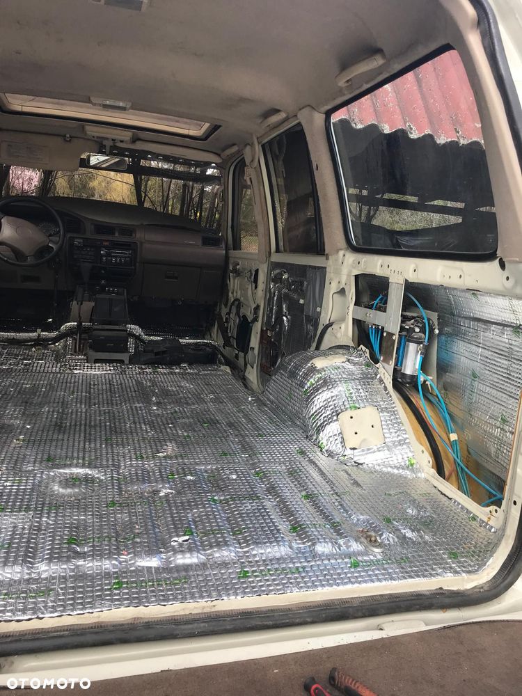 Toyota Land Cruiser - 27