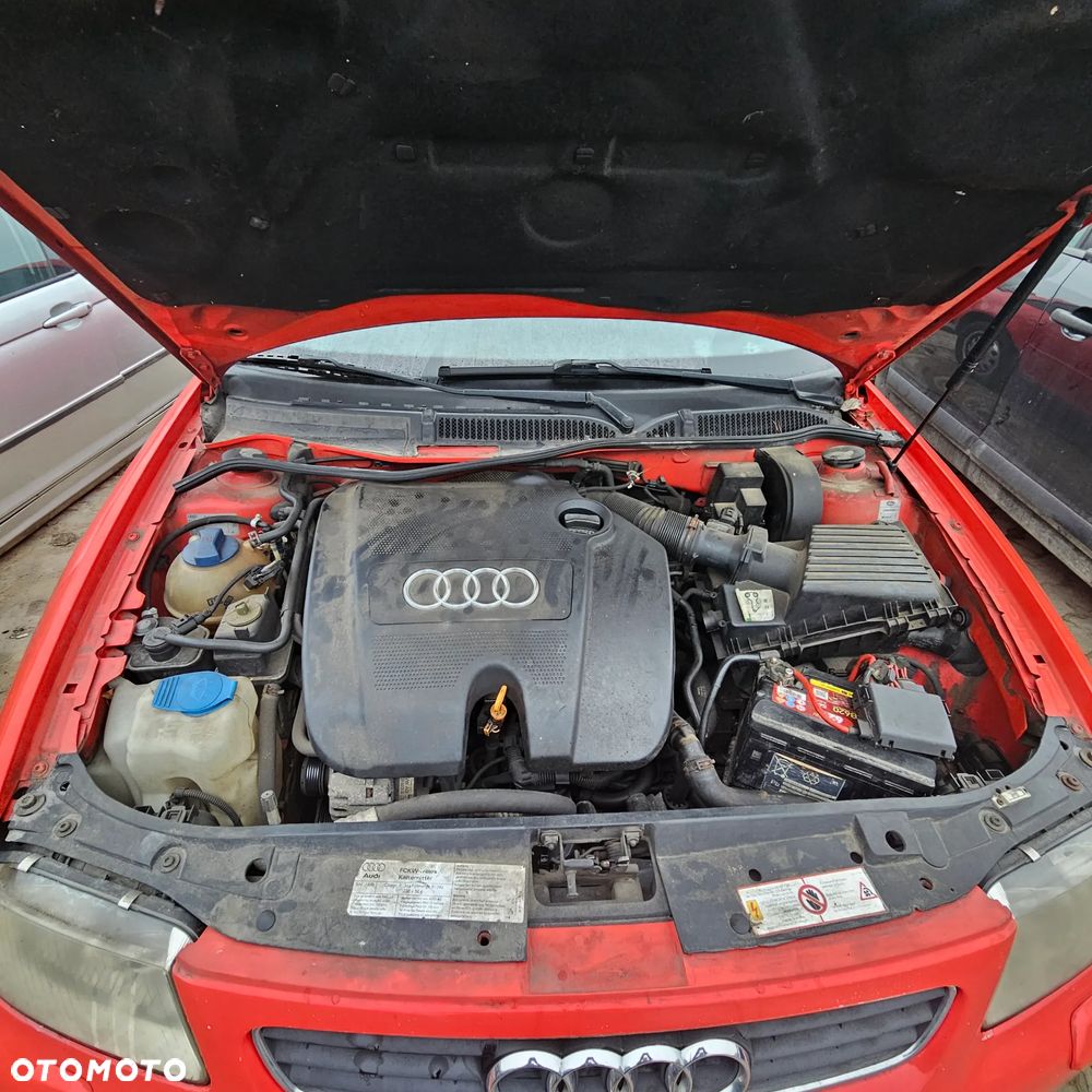 Audi A3 1,6 8 V  Benzyna 75 kW (kod lak . LY3F) pojazd na części: maska, zderzak, drzwi, szyby, lusterka, chłodnica.... - 8