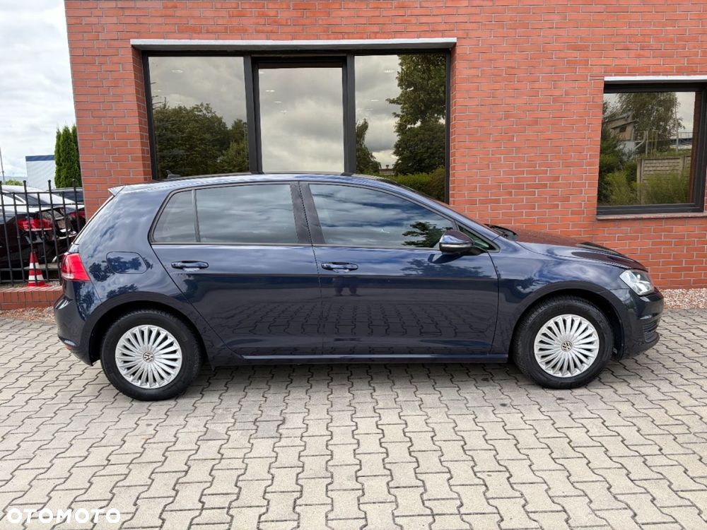 Volkswagen Golf - 22