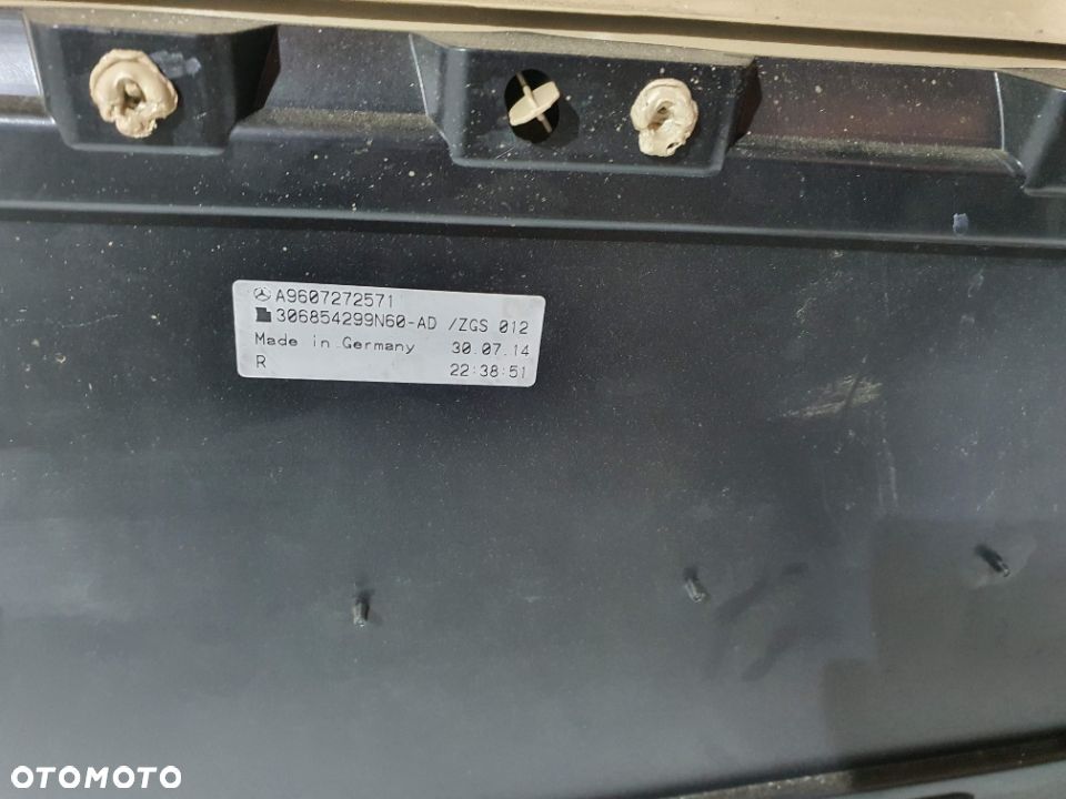 TAPICERKA DRZWI KABINA MERCEDES ACTROS MP4 EURO 6 A9607272571 - 2