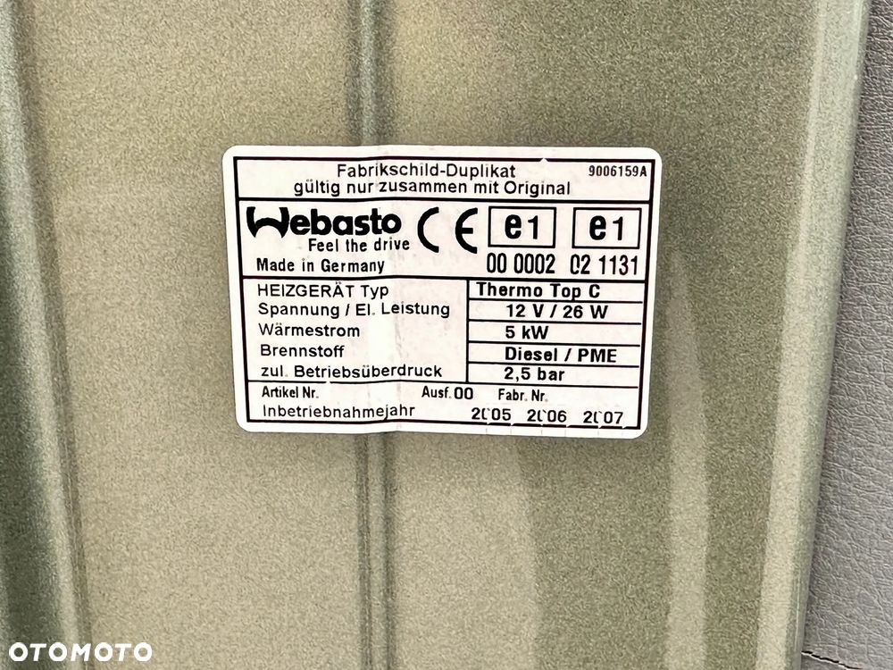 Volkswagen Multivan - 32