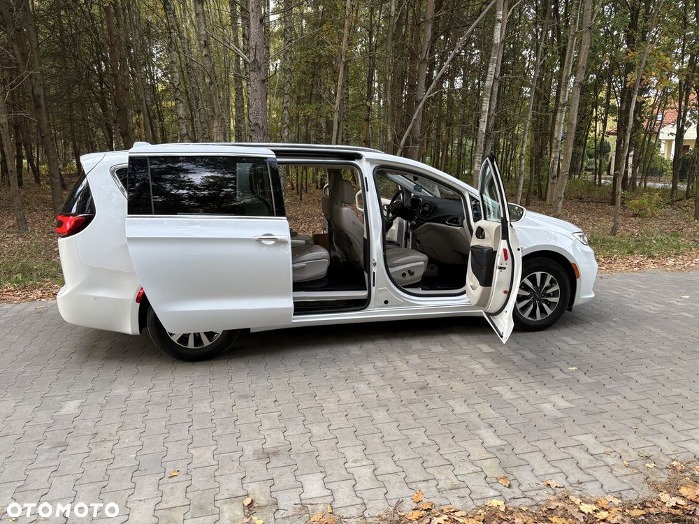 Chrysler Pacifica - 7
