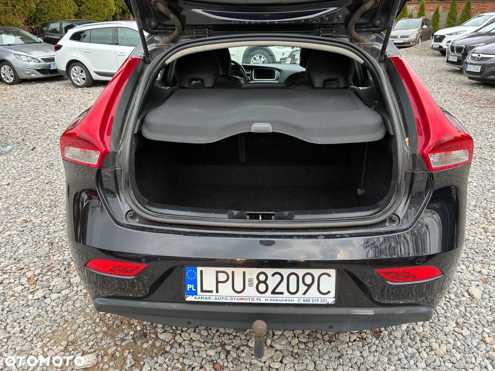 Volvo V40 - 11