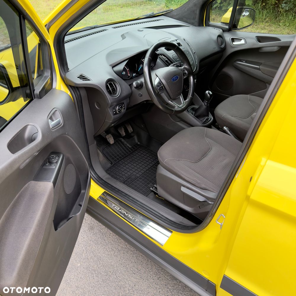 Ford Transit Courier - 7