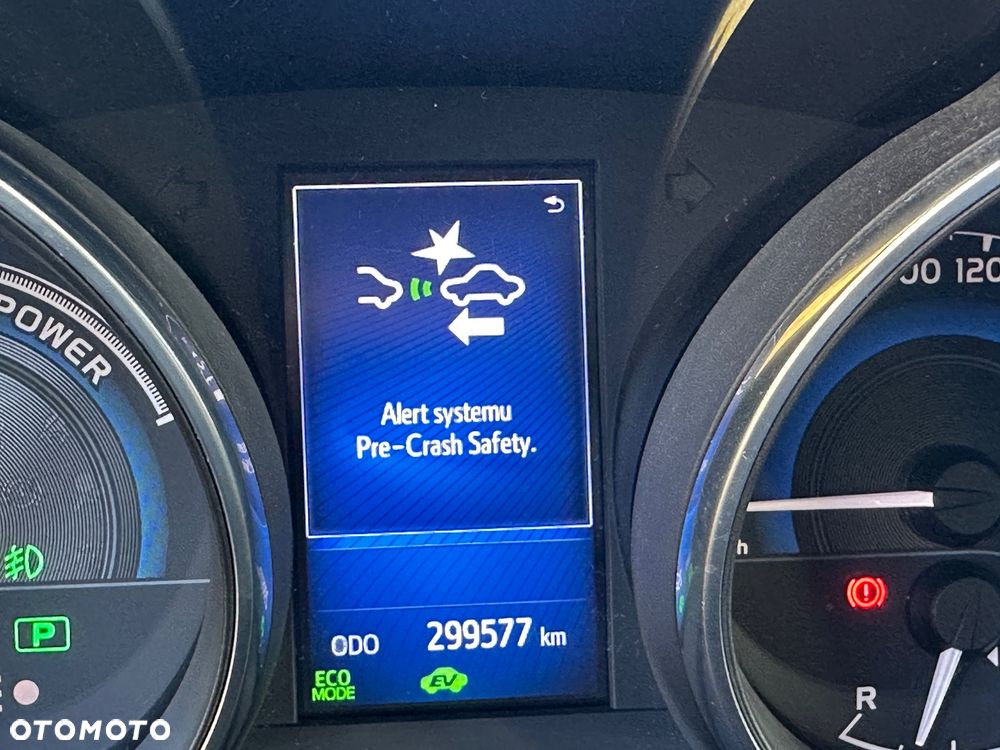 Toyota Auris 1.8 HSD Luna - 34
