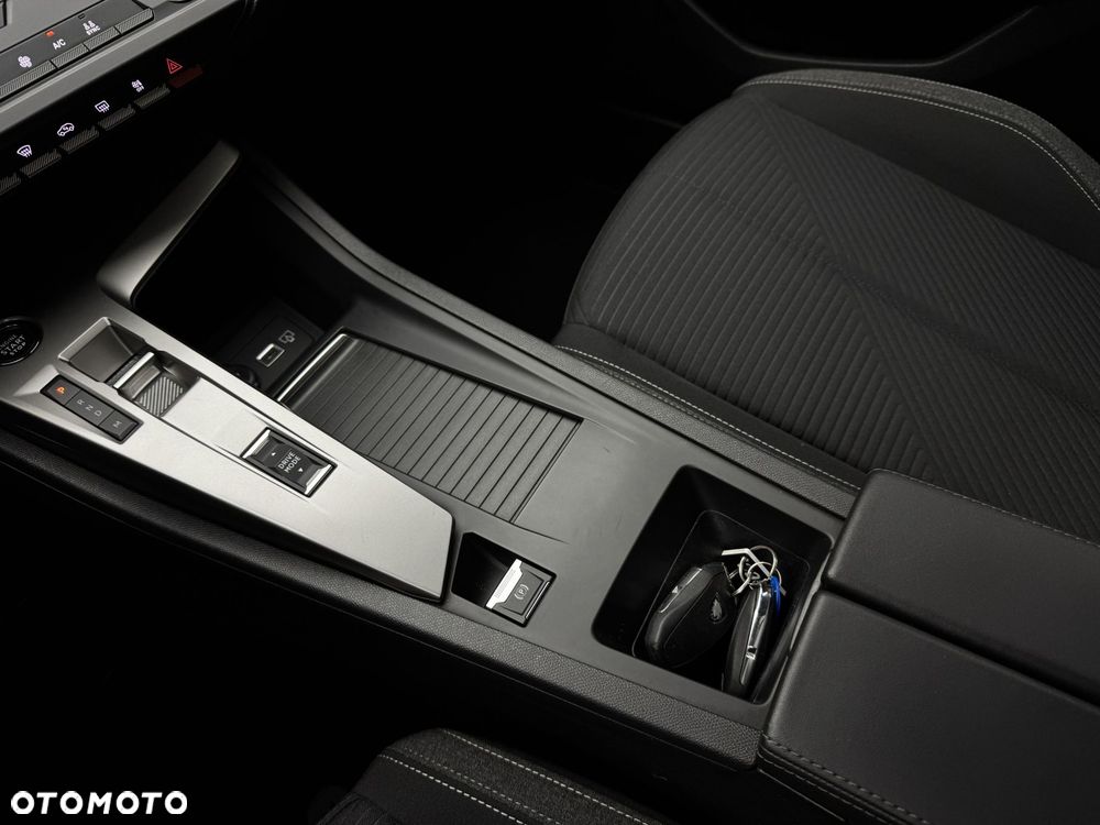 Peugeot 308 1.5 BlueHDi Active Pack S&S EAT8 - 26