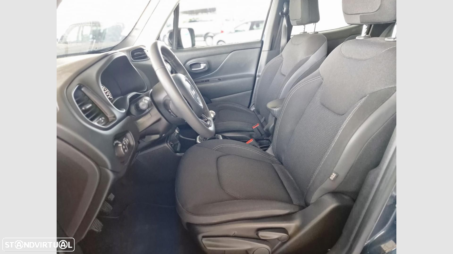 Jeep Renegade 1.6 MJD Night Eagle - 11