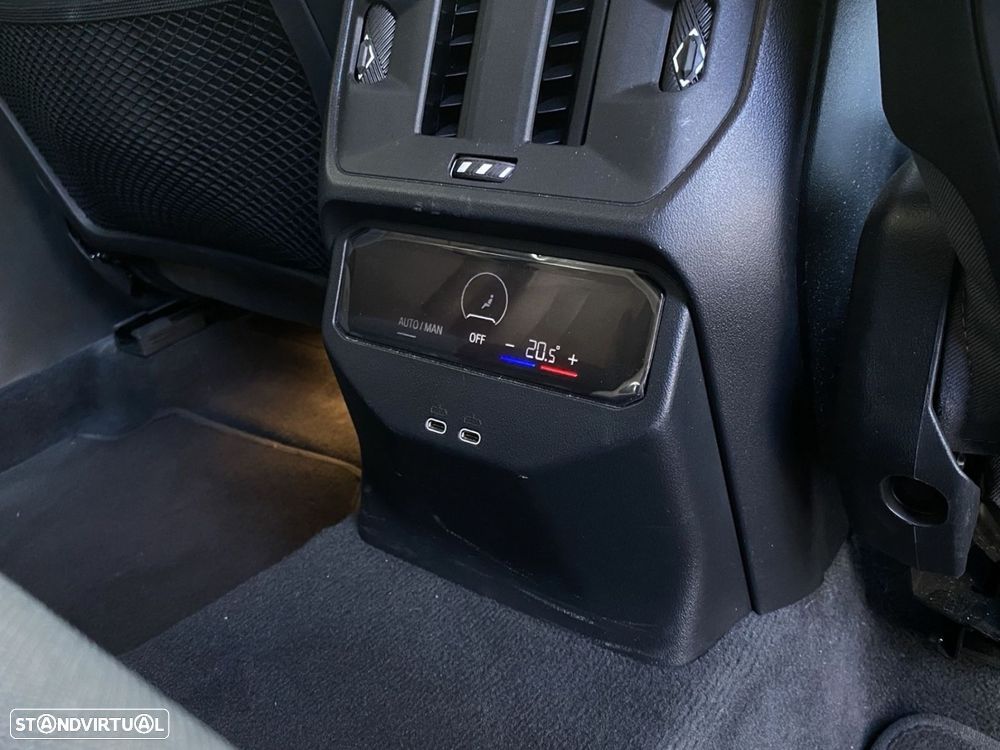 BMW X3 30 e xDrive Pack M Desportivo — fotografia 22