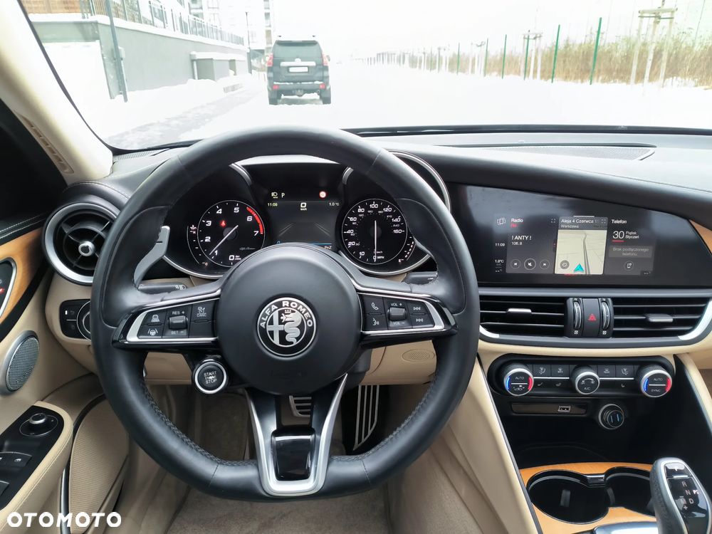 Alfa Romeo Giulia 2.0 Turbo 16V AT8 Veloce - 20
