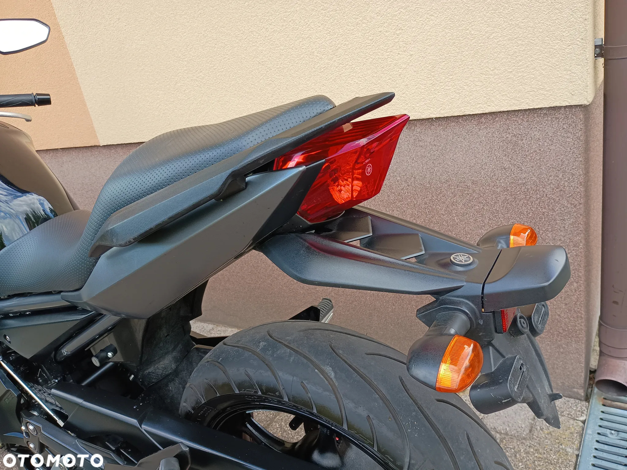 Yamaha XJR - 7