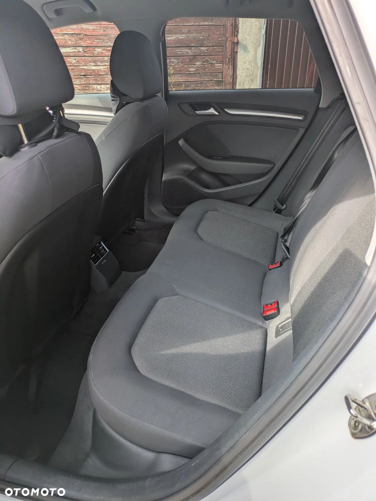 Audi A3 Sportback - 6