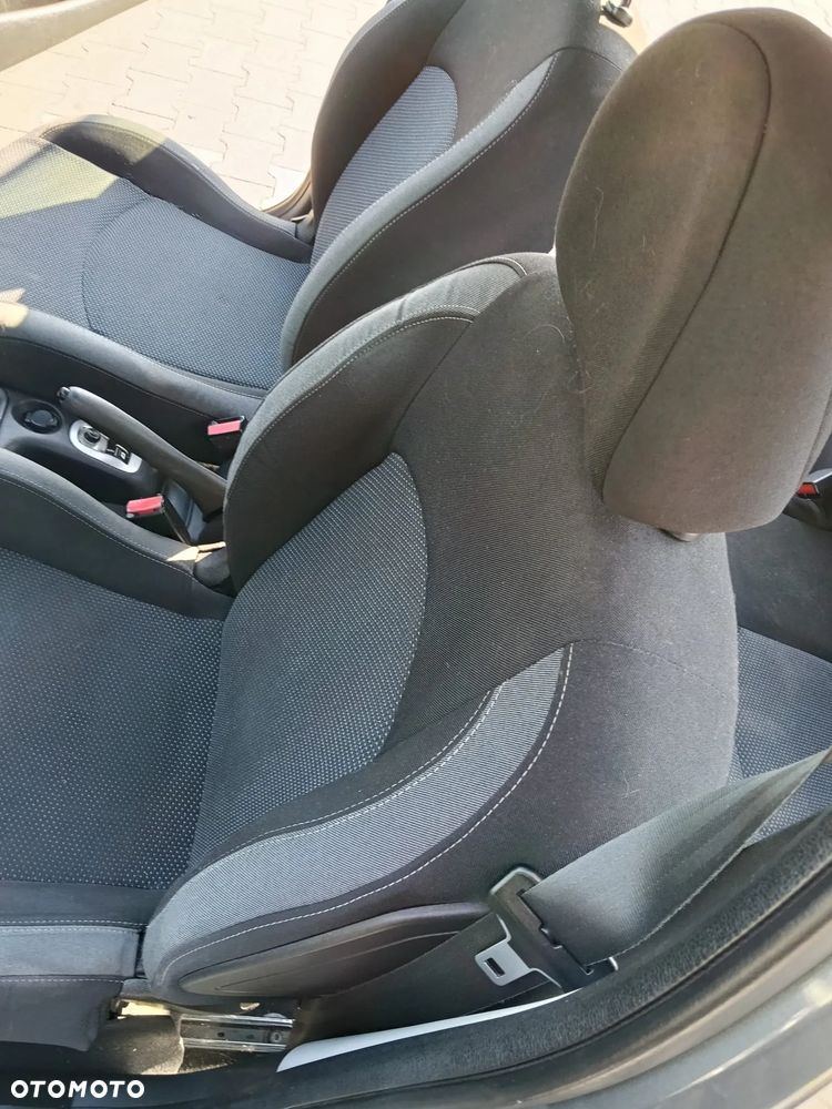 Peugeot 206 - 11