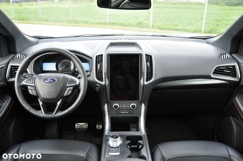 Ford Edge - 13