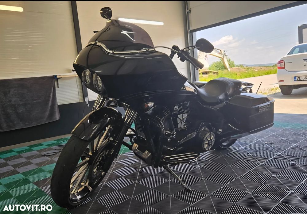Harley-Davidson Road Glide Custom - 12