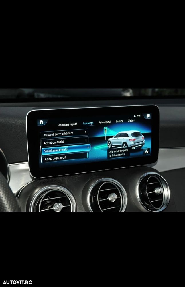 Mercedes-Benz GLC 220 d 4Matic 9G-TRONIC AMG Line - 17