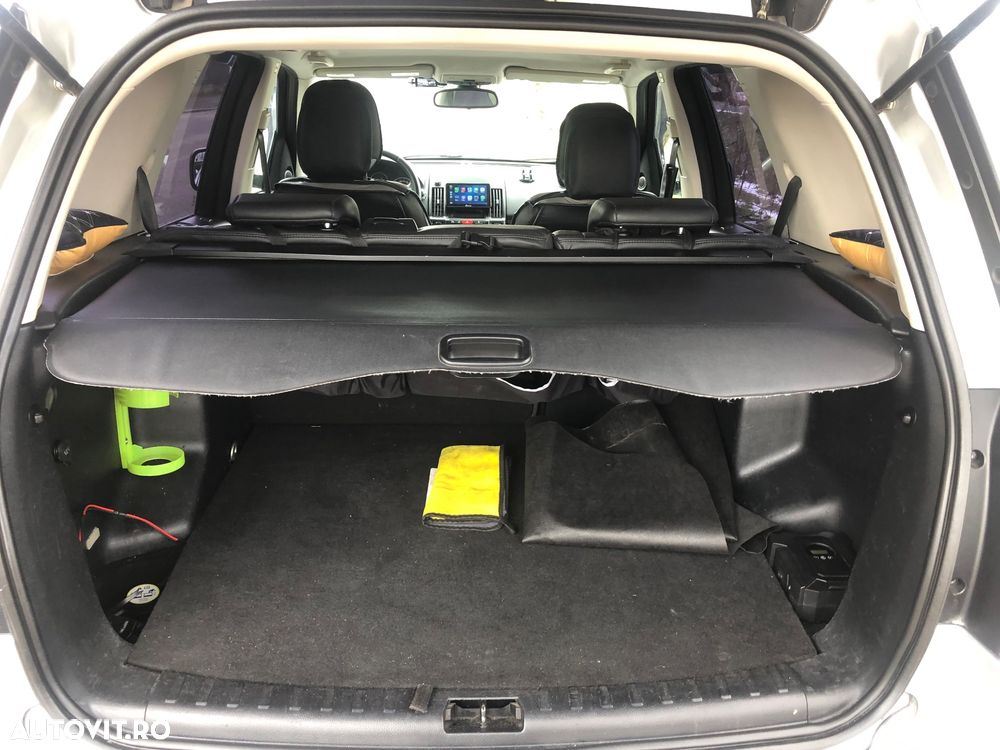 Land Rover Freelander 2.2 SD4 SE - 10