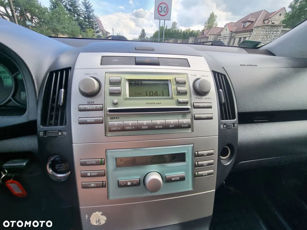 Toyota Corolla Verso 2.0 D-4D Sol - 35