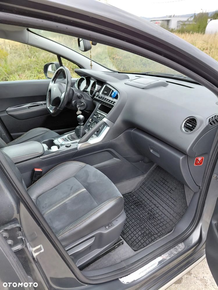Peugeot 3008 HDi FAP 150 Premium - 11