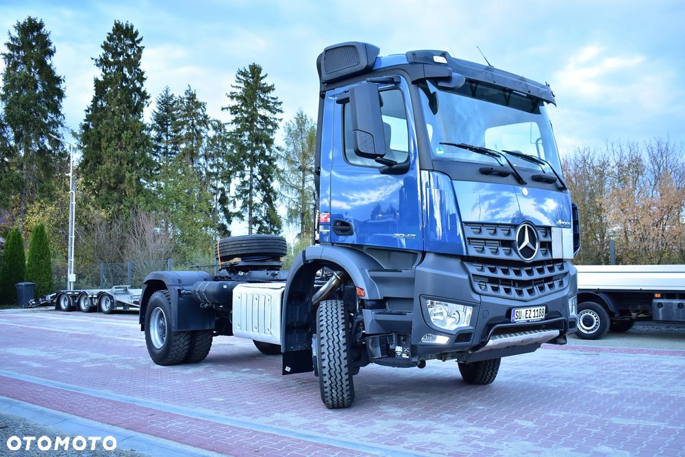 Mercedes-Benz Arocs 2042 Ciągnik siodłowy 4x4! Na Moście ! Reduktor ! RESOR ! Hydraulika Sprowadzony z Niemiec ! - 17