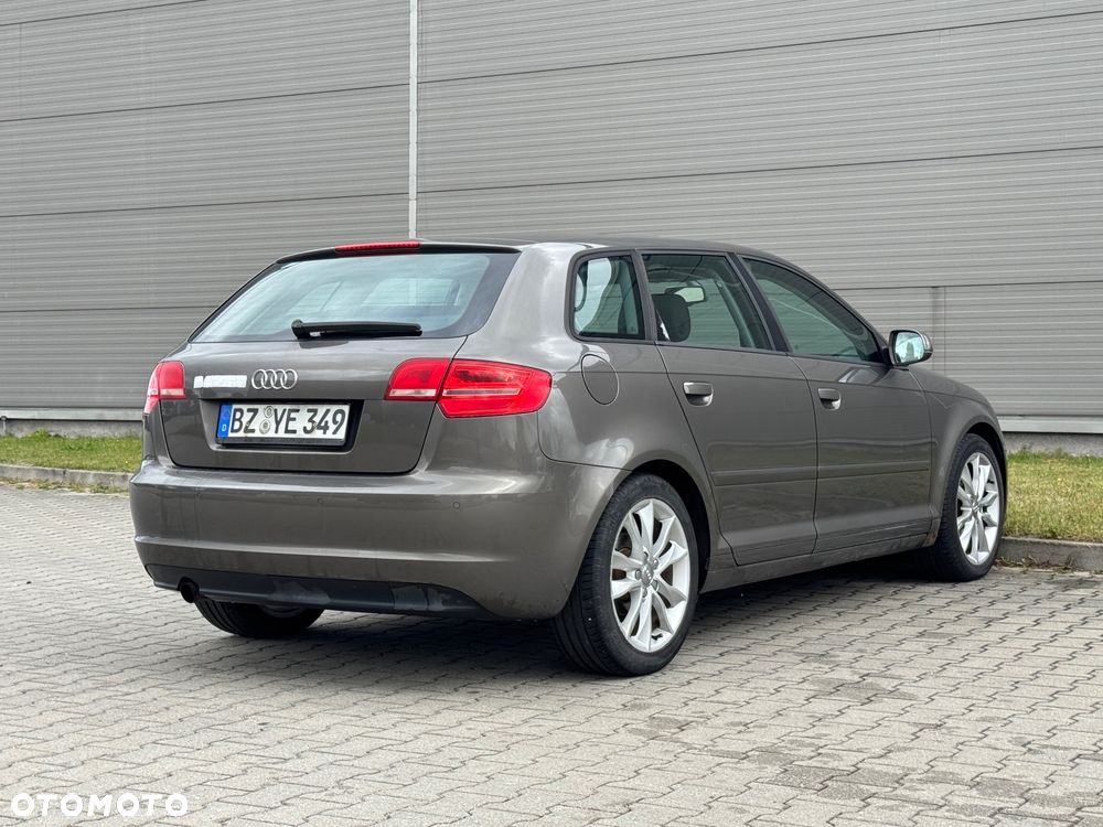 Audi A3 Sportback 2.0 TDI Attraction - 5