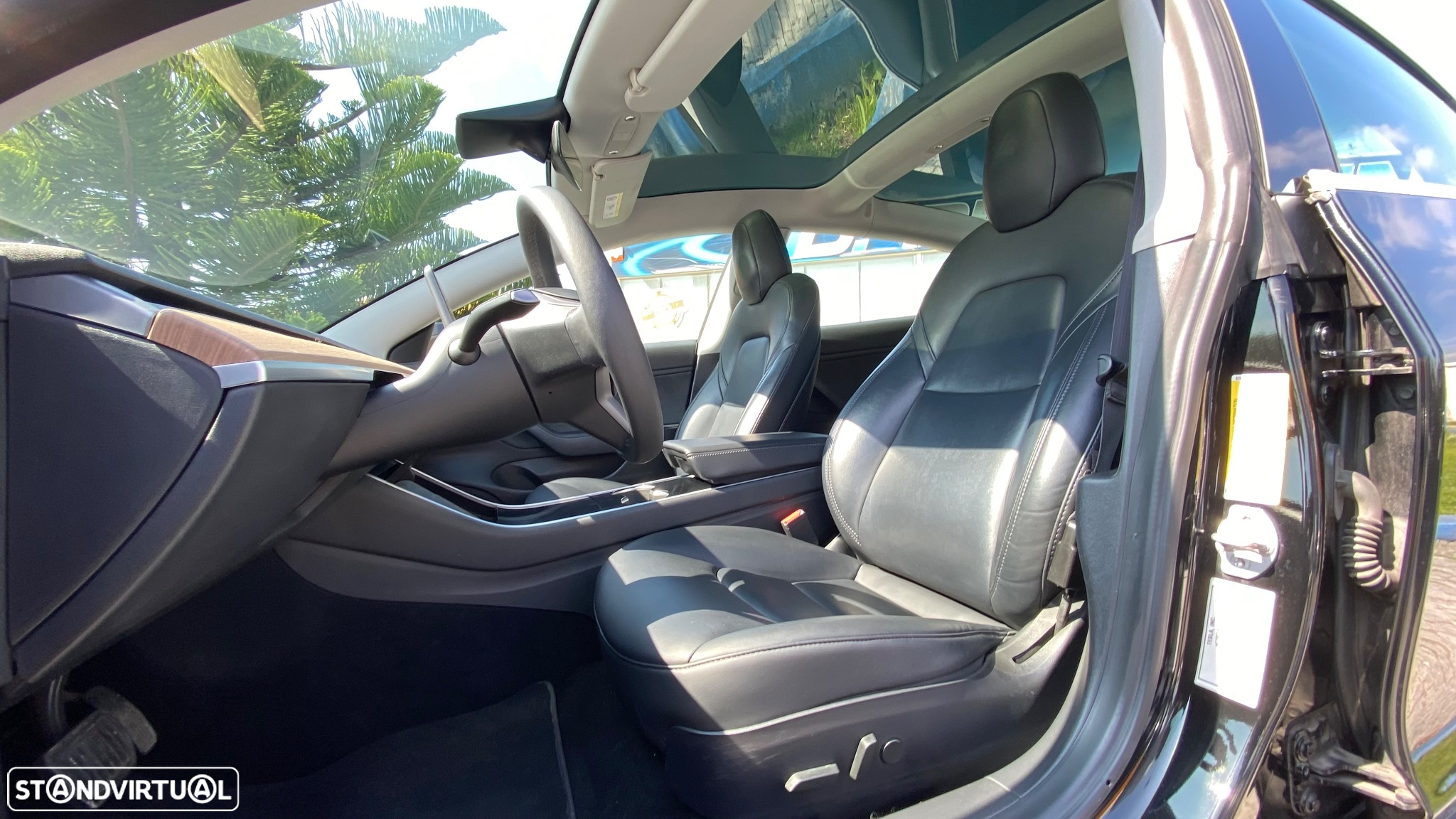 Tesla Model 3 Long-Range Dual Motor AWD - 23