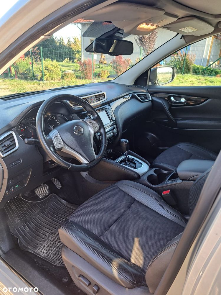 Nissan Qashqai 1.6 DCi Tekna Xtronic EU6 - 10