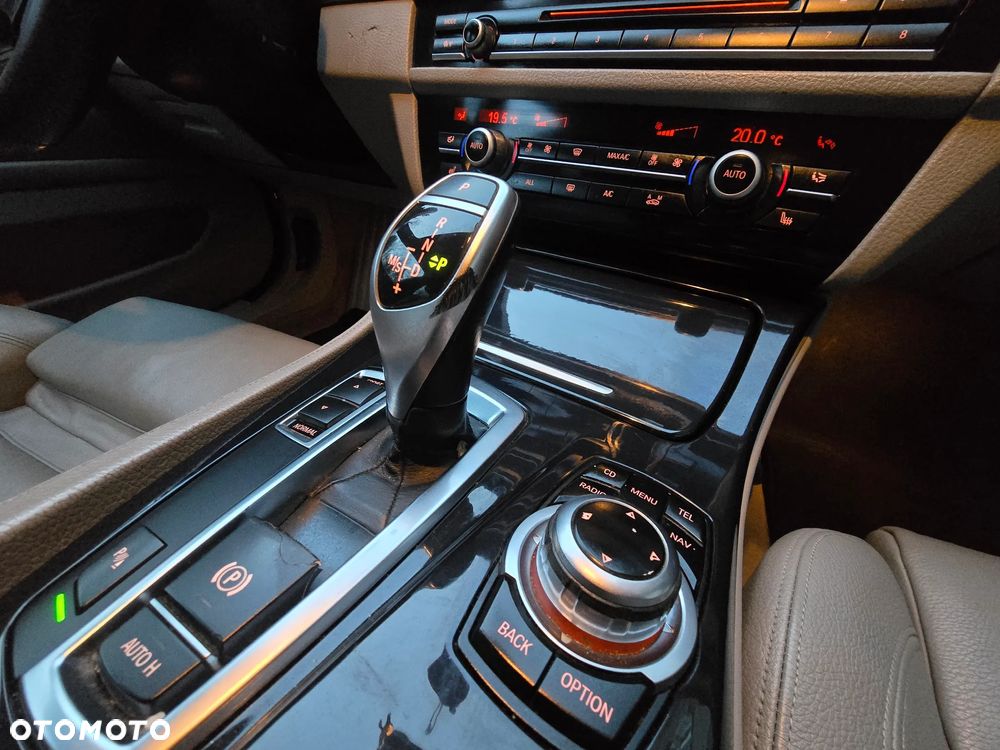 BMW Seria 5 520d - 9