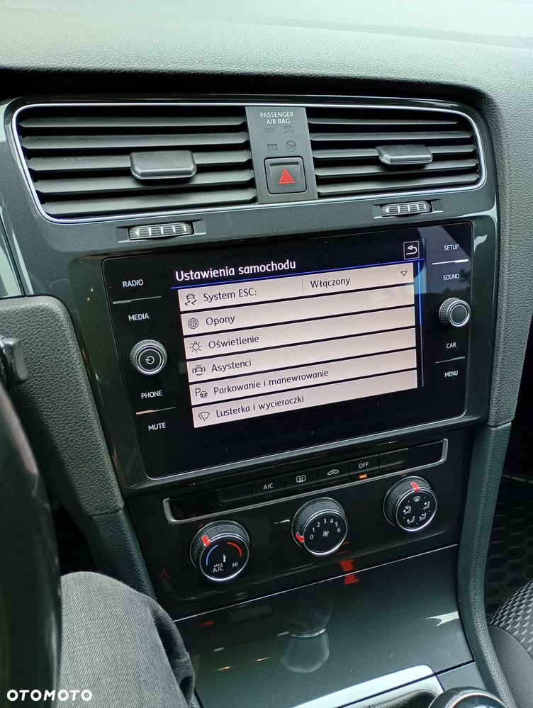Volkswagen Golf 1.0 TSI Trendline - 23