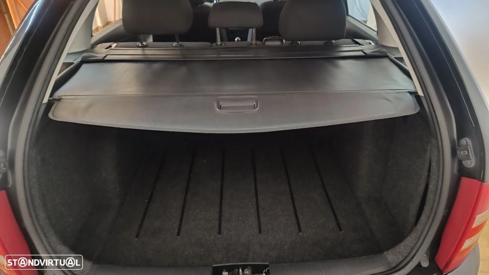 Skoda Fabia Break 1.2 Ambiente - 10