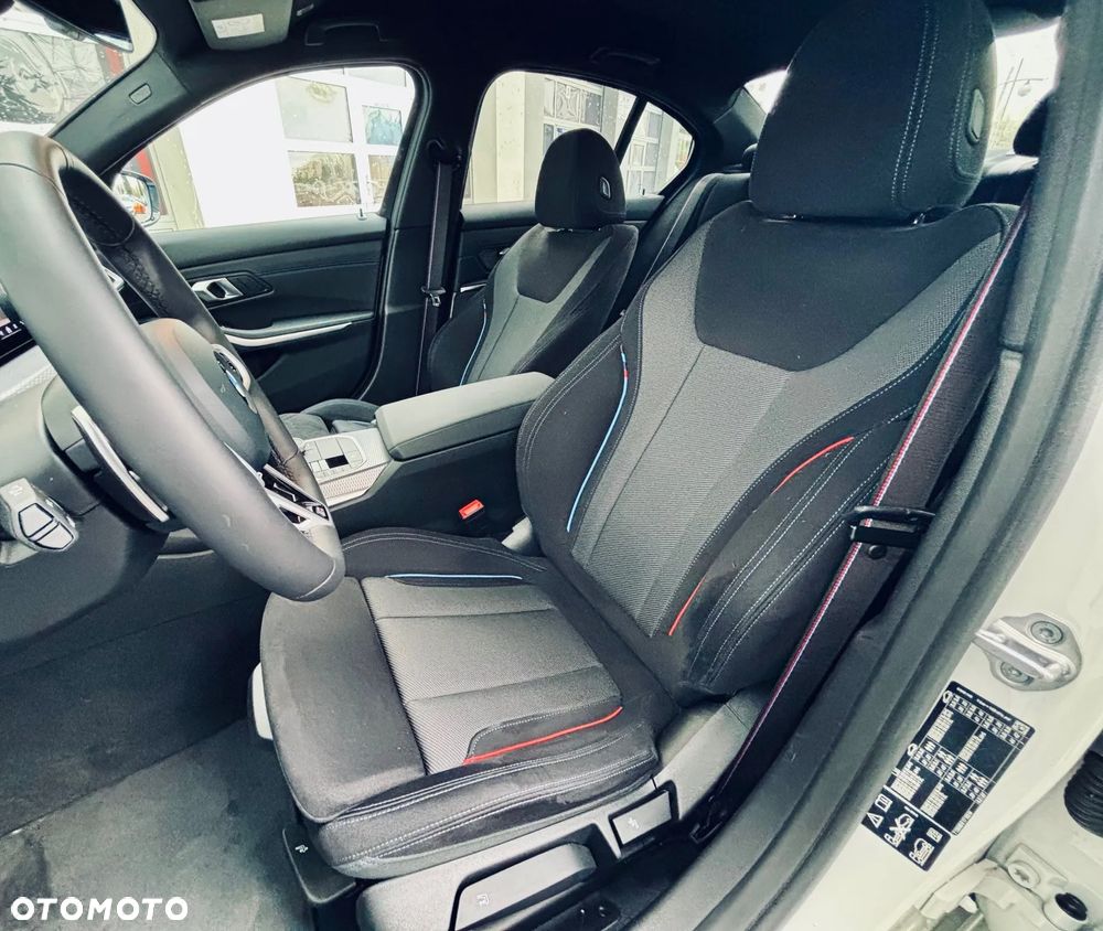 BMW Seria 3 330i xDrive M Sport sport - 15