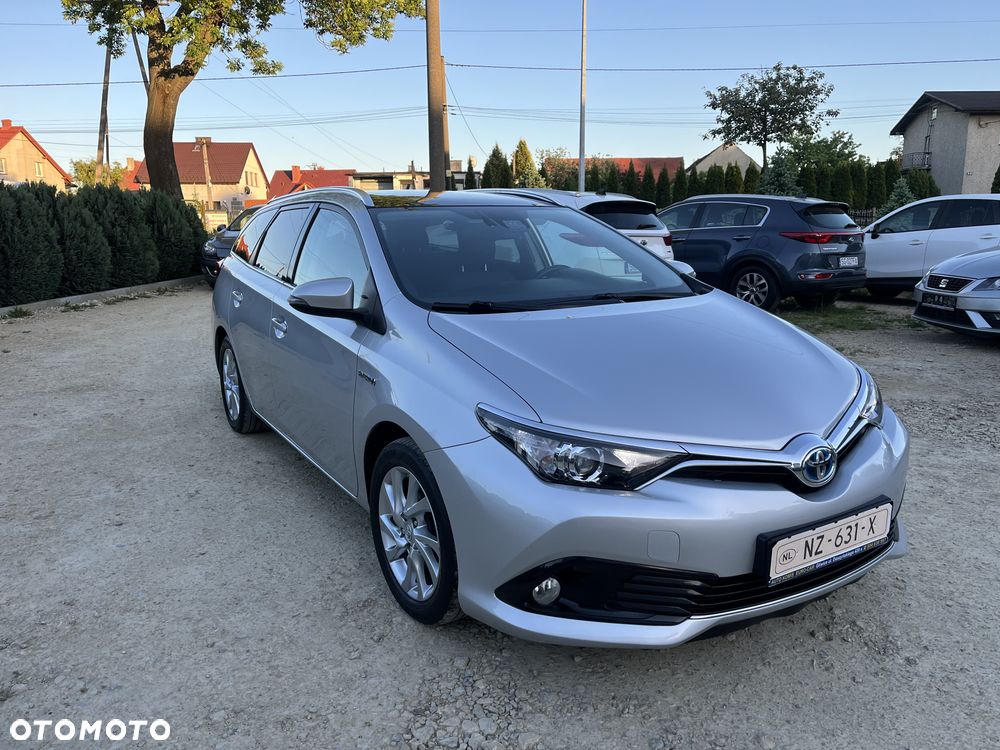 Toyota Auris - 2