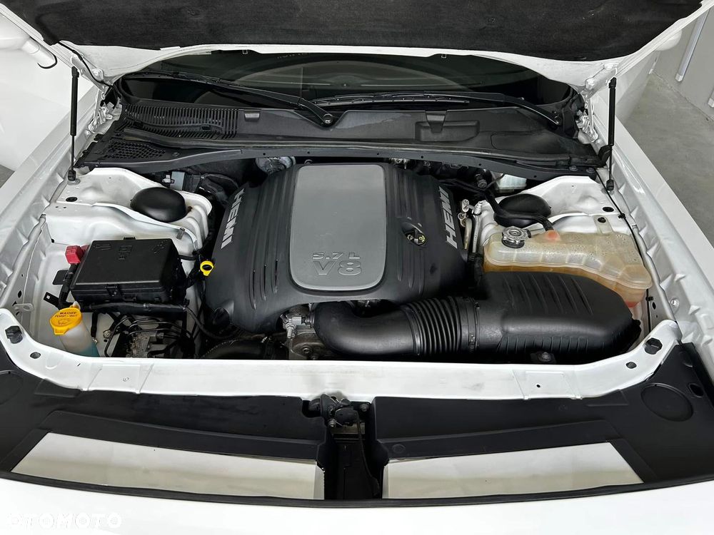 Dodge Challenger 5.7 R/T - 11