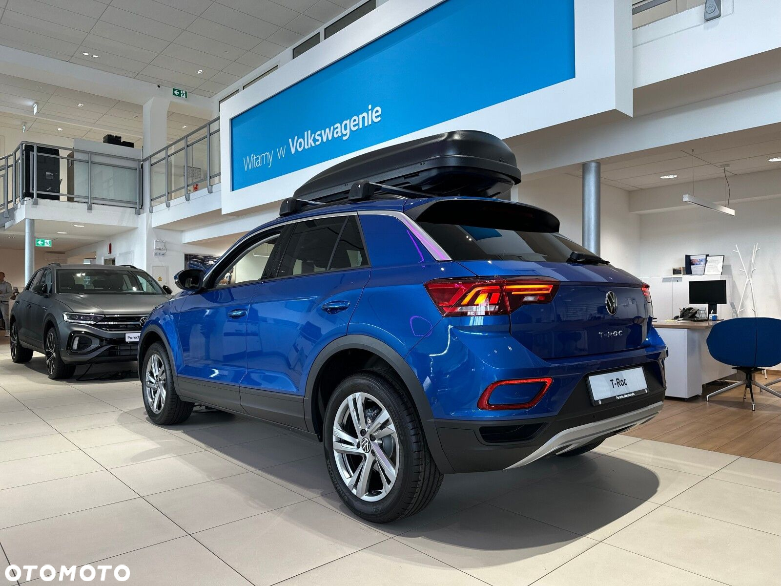 Volkswagen T-Roc - 8