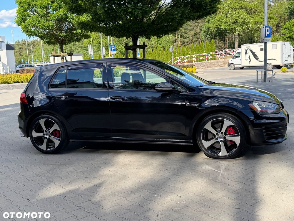 Volkswagen Golf 2.0 TSI BMT GTI Performance DSG - 4