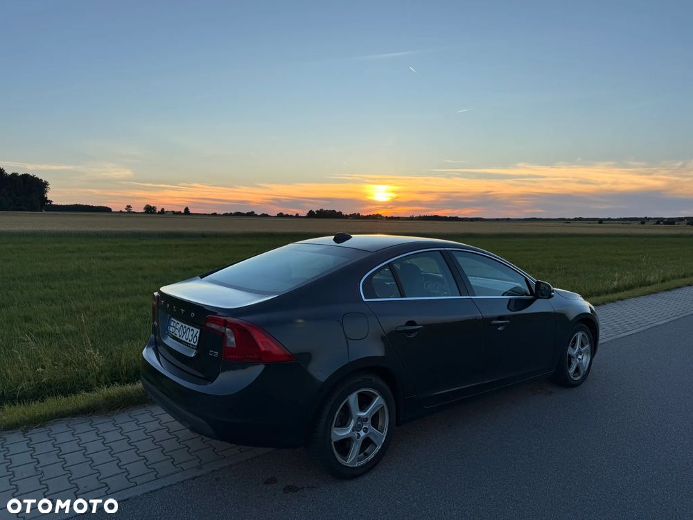 Volvo S60 D3 Kinetic - 1