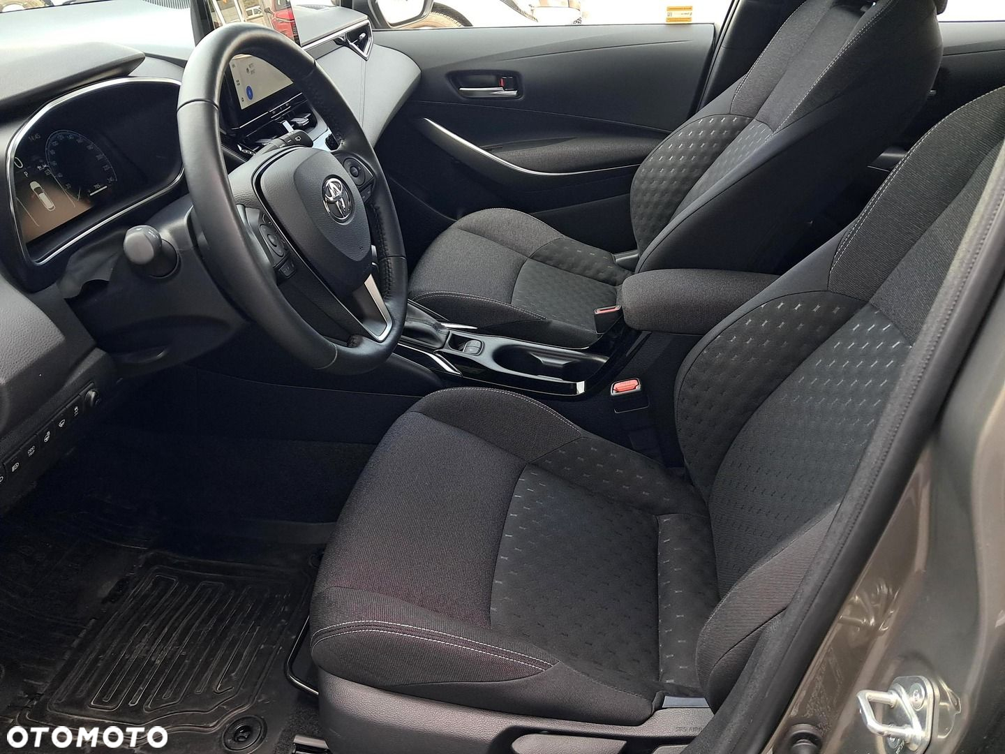 Toyota Corolla - 11